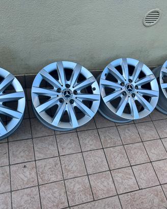 Cerchi lega 16” Mercedes B 180