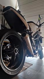 Triumph Speed triple 1050 PRIMO PROPRIETARIO 