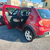 Dacia Sandero Stepway 1, 6 Benzina