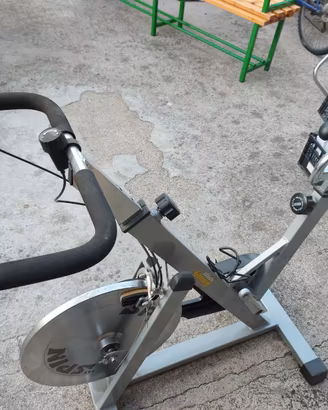 Spin Bike / Cyclette da spinning – manca pedale si