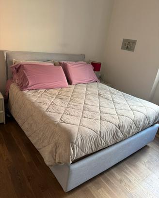 Letto matrimoniale contenitore con materasso