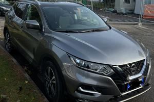 Nissan Qashqai 1.3 cambio automatico n-connecta
