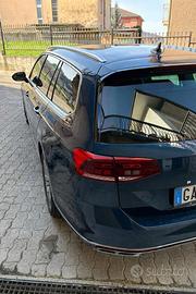 Volkswagen Passat 1.6 TDI  DSG