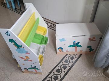 Scaffale e baule per cameretta bambino