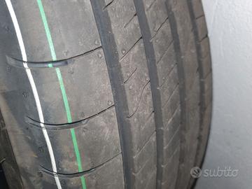 4 gomme nuove 215 60 r17