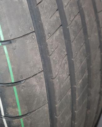 4 gomme nuove 215 60 r17