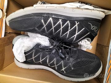 scarpe sportive 