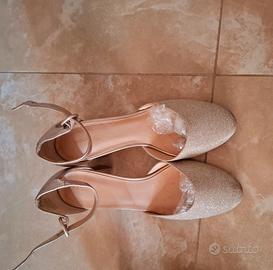 scarpa tacco punta chiusa 40