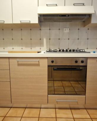 Cucina componibile completa con elettrodomestici