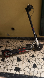 Monopattino elettrico Aprilia