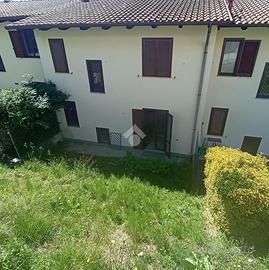 VILLA A SCHIERA A VALDILANA