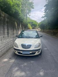 Lancia ypslon