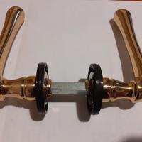 Maniglia in ottone