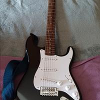 Chitarra Elettrica Fender con amplificatore e fili