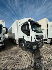 Iveco 400 - 3 assi - cassone