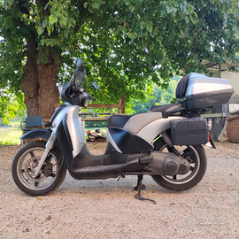 Scooter Aprilia Scarabeo 2004