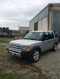 Disponibili ricambi Land Rover Discovery 3 .