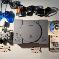 PlayStation 1 con Tomb Raider e FIFA 2001