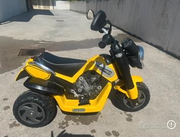 Moto elletrica per i bambini peg perego