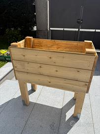 Fioriera in legno