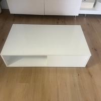 Tavolino bianco da sala