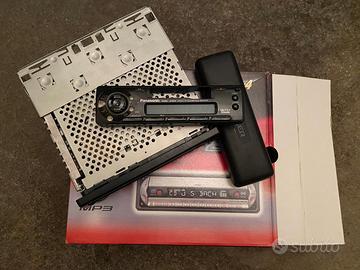 Autoradio Panasonic CQ-RD900 - 40W x 4