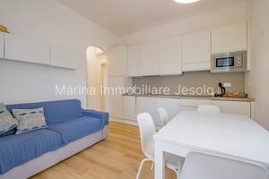 Trilocale Ristrutturato con Giardino Privato a Jes