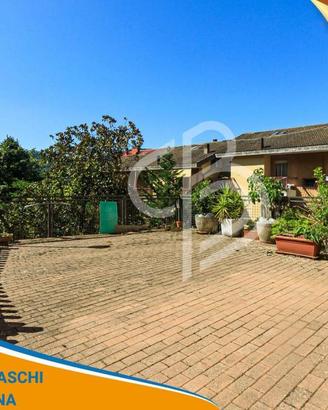 Appartamento di 77 m² con 3 locali e box auto a De