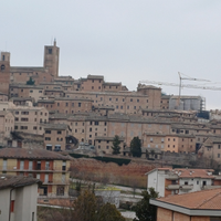 Vicinissimo al centro