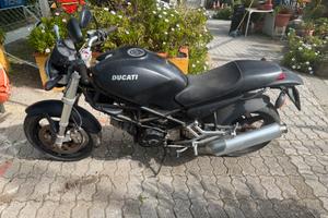 Ducati Monster 600 2001