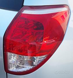 STOP FANALE POSTERIORE DESTRO TOYOTA Rav4 4° Seri