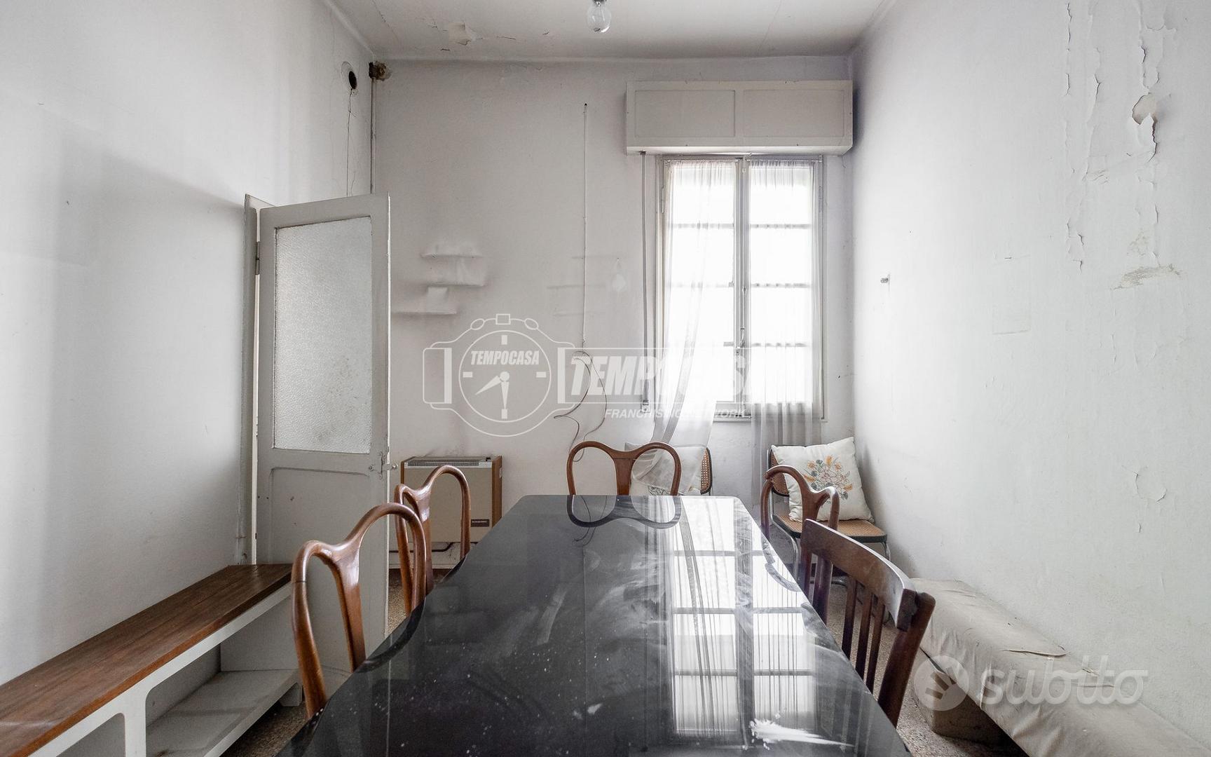 Casa Trifamiliare immersa nel verde e vicina ai se - Vista 6
