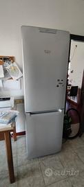 Frigorifero Hotpoint Ariston combinato congelatore