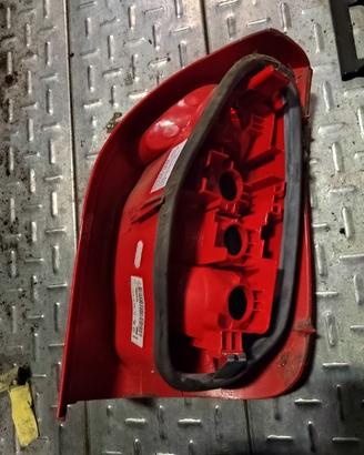 Fanale post sinistro CITROEN XSARA PICASSO 2004