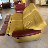 Divano in pelle estendibile