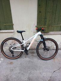 mtb grand canyon 8 AL  TG XS