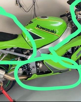 3 carene Kawasaki ZX6R 636 in resina moto
