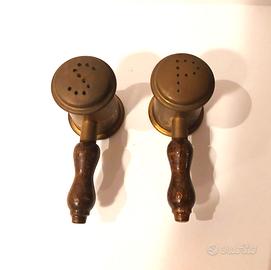 Set da tavola porta sale e pepe vintage. In ottone
