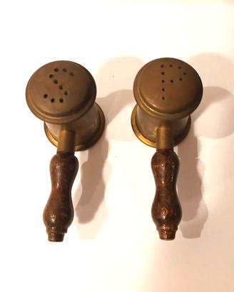 Set da tavola porta sale e pepe vintage. In ottone
