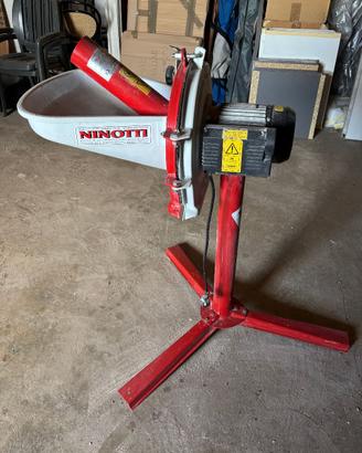 Molino elettrico per cereali  Ceccato Olindo PM2