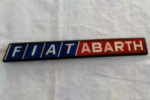 Scritta logo fiat abarth