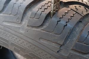  2 gomme invernali quasi nuove 175/65 R15