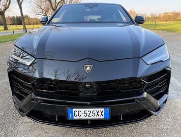 Lamborghini Urus 4.0 - prezzo top italia con iva e