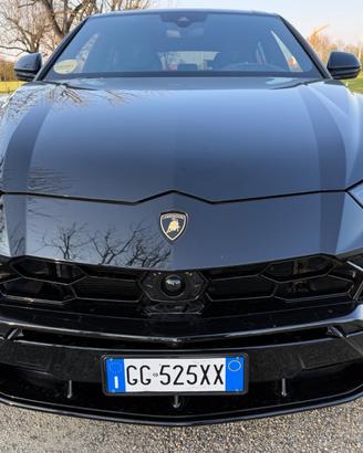 Lamborghini Urus 4.0 - prezzo top italia con iva e