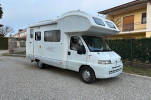Laika ecovip 4.1 cc. 2.8 jtd CLIMA CABINA 2002 ann