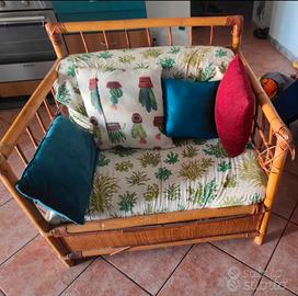 Poltroncina vintage in vimini