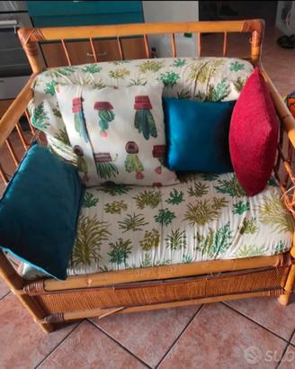 Poltroncina vintage in vimini