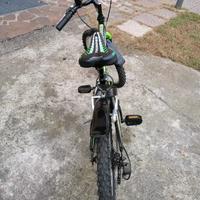 bicicletta per bambino da 5 a 8 anni