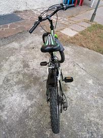 bicicletta per bambino da 5 a 8 anni