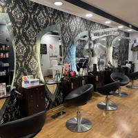 Arredo parrucchiere/a